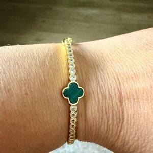 Sterling Silver 925 Gold Tone Lucky Green  Leaf clover bracelet